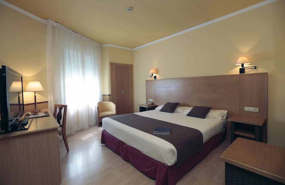 Habitación estándar del hotel Spa Congreso. Foto 1