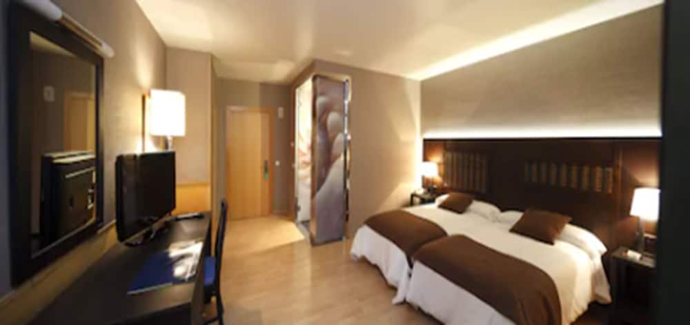 Habitación estándar del hotel Spa Congreso. Foto 3