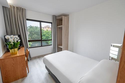 Cama individual del hotel Faranda Los Tilos