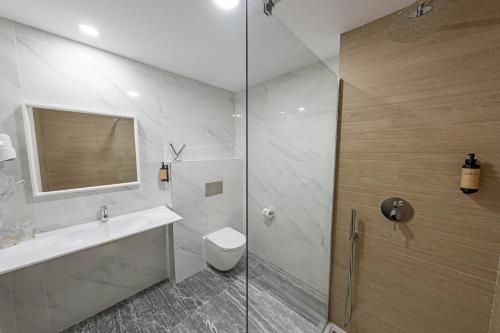 3 camas individuales del hotel Faranda Los Tilos. Foto 3