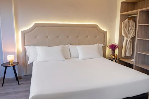 Suite - 1 cama extragrande del hotel Faranda Los Tilos