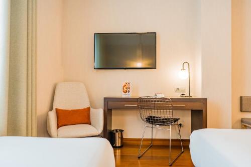 Habitación Triple del hotel Compostela. Foto 2