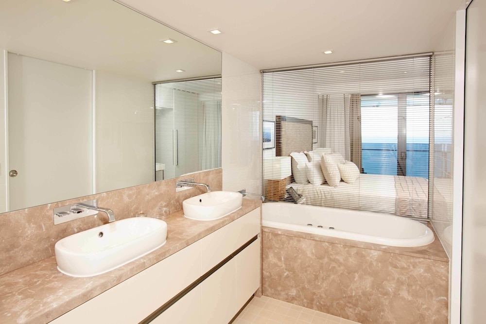 Apartamento de 2 dormitorios con vistas al cielo del hotel PEPPERS SOUL SURFERS PARADISE. Foto 8