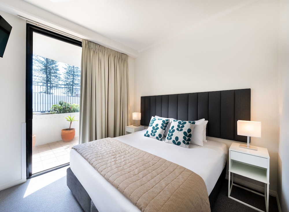 Apartamento de 2 dormitorios con vistas al jardín del hotel Mantra Coolangatta Beach. Foto 2