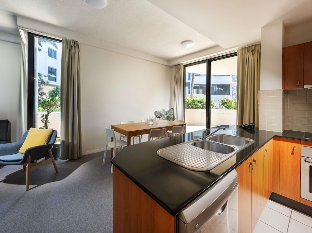 Apartamento de 2 dormitorios con vistas al jardín del hotel Mantra Coolangatta Beach. Foto 8