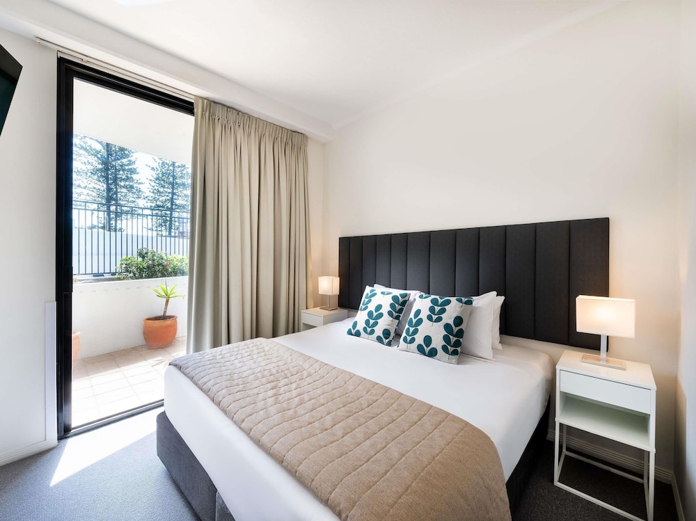 Apartamento de 2 dormitorios con vistas al jardín del hotel Mantra Coolangatta Beach. Foto 10