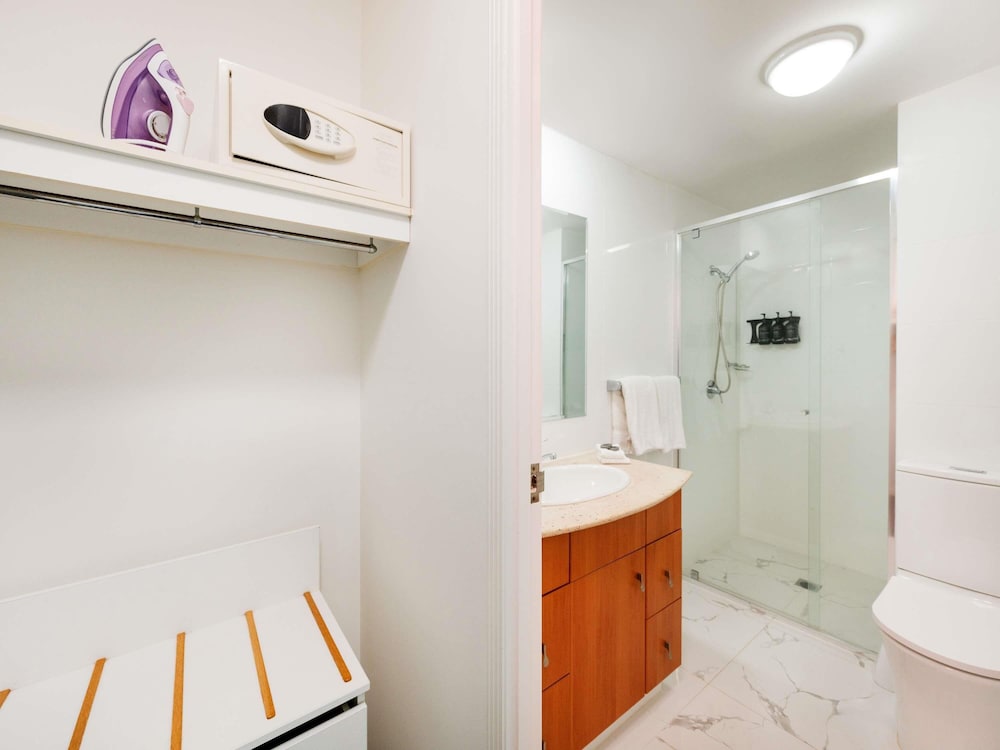 Apartamento de 2 dormitorios con vistas al jardín del hotel Mantra Coolangatta Beach. Foto 13