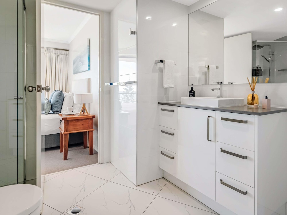 1 Dormitorio Océano del hotel Mantra Coolangatta Beach. Foto 5