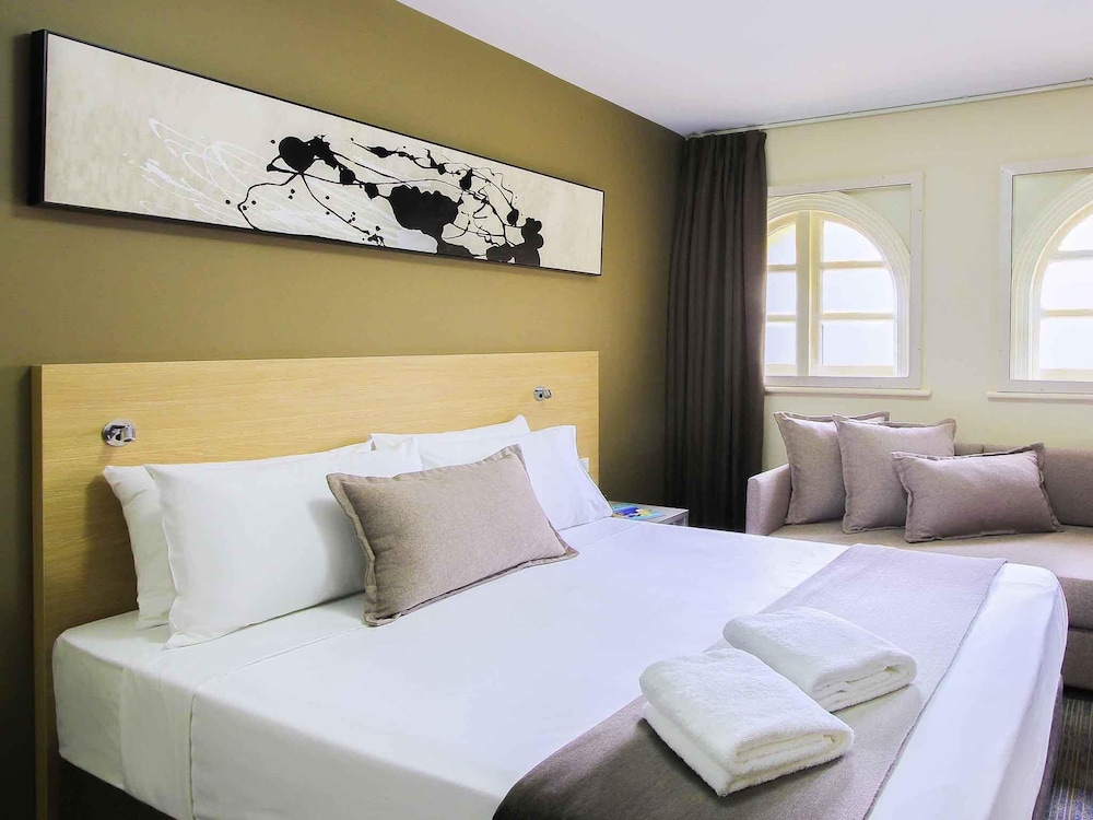 Habitación Superior con cama queen del hotel Ibis Budget Melbourne Cbd