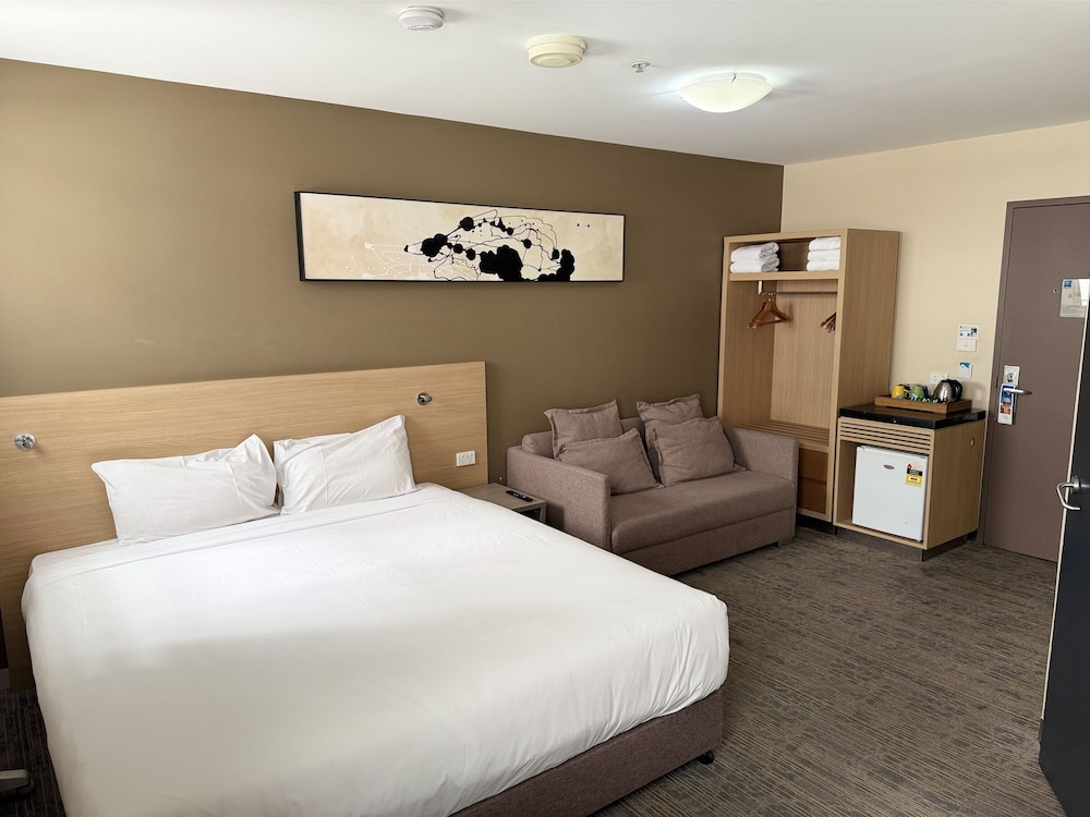 Habitación Doble con Dos Camas Dobles, Accesible para Sillas de Ruedas del hotel Ibis Budget Melbourne Cbd. Foto 3