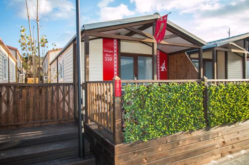 Bungalow del hotel Magic Robin Hood Lodge Resort. Foto 1