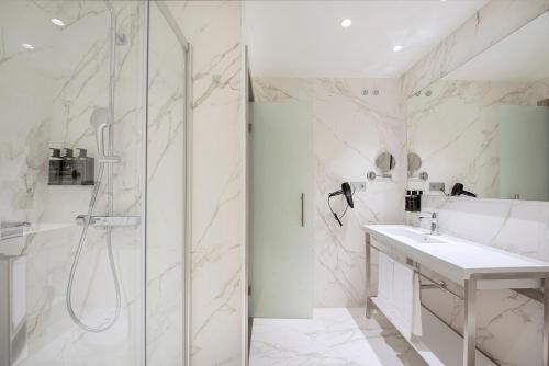 Habitación Deluxe del hotel Eurostars Mediterranea Plaza. Foto 1