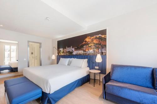Habitación Deluxe del hotel Eurostars Mediterranea Plaza. Foto 4