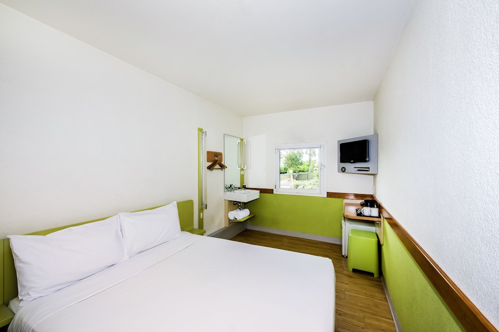 Habitación Estándar con 1 Cama Queen del hotel Ibis Budget Newcastle. Foto 1