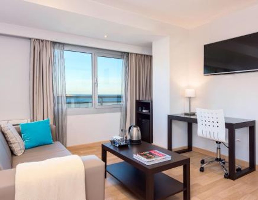 Habitación Premium del hotel Alicante Gran Sol, Affiliated by Meliá. Foto 2