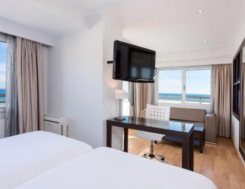 Habitación Superior con vistas del hotel Alicante Gran Sol, Affiliated by Meliá. Foto 2