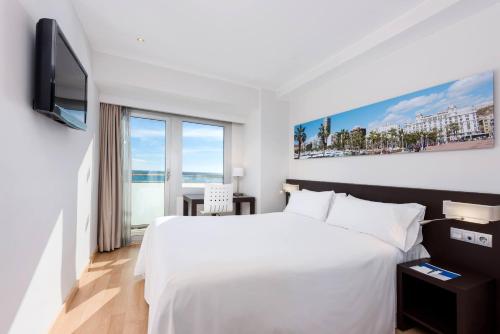 Habitación Estándar con Vistas del hotel Alicante Gran Sol, Affiliated by Meliá. Foto 1