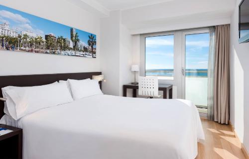 Habitación Estándar con Vistas del hotel Alicante Gran Sol, Affiliated by Meliá. Foto 2