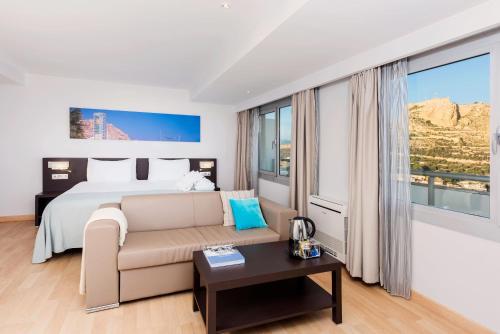Habitación Premium del hotel Alicante Gran Sol, Affiliated by Meliá. Foto 1