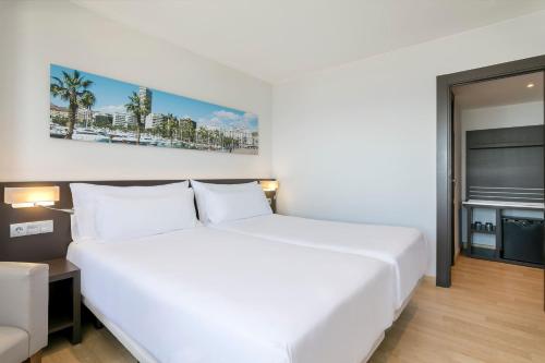 Habitación Familiar con vistas al mar del hotel Alicante Gran Sol, Affiliated by Meliá. Foto 2