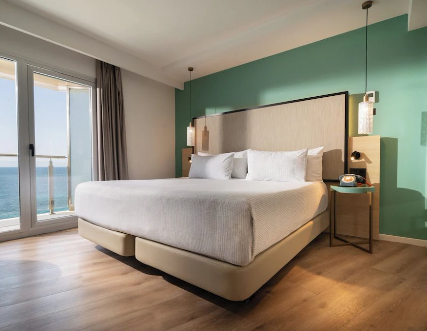The Loft Connecting Room vista mar del hotel INNSiDE Alicante Porta Maris. Foto 5