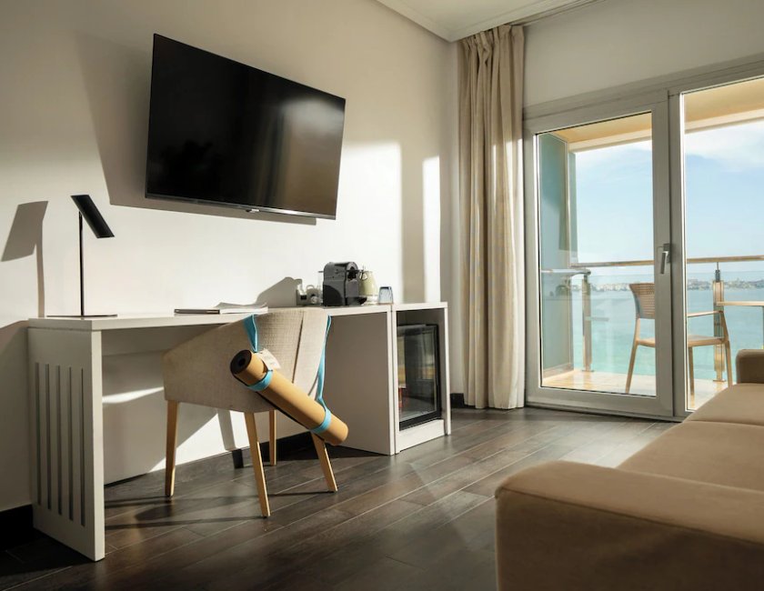 The Townhouse vista mar del hotel INNSiDE Alicante Porta Maris. Foto 2