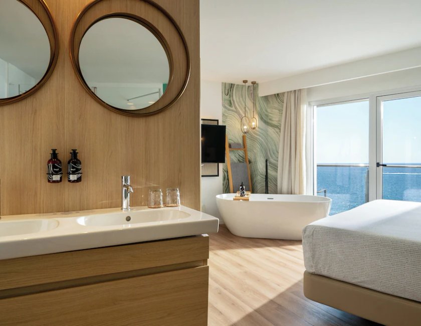 The Loft Vista Mar del hotel INNSiDE Alicante Porta Maris. Foto 9