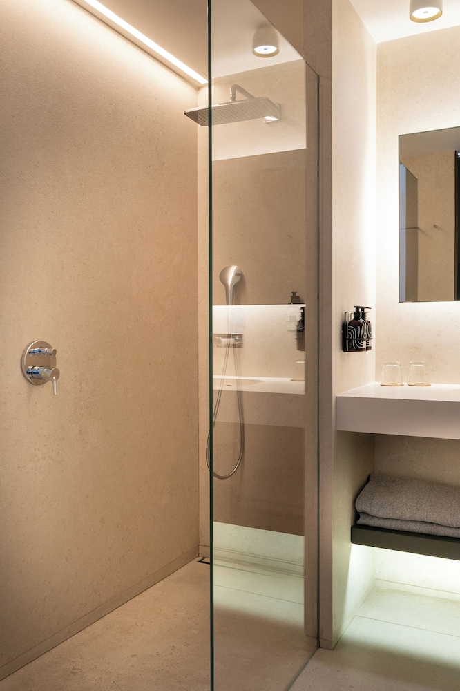 The INNSiDE Room premium vista mar del hotel INNSiDE Alicante Porta Maris. Foto 6