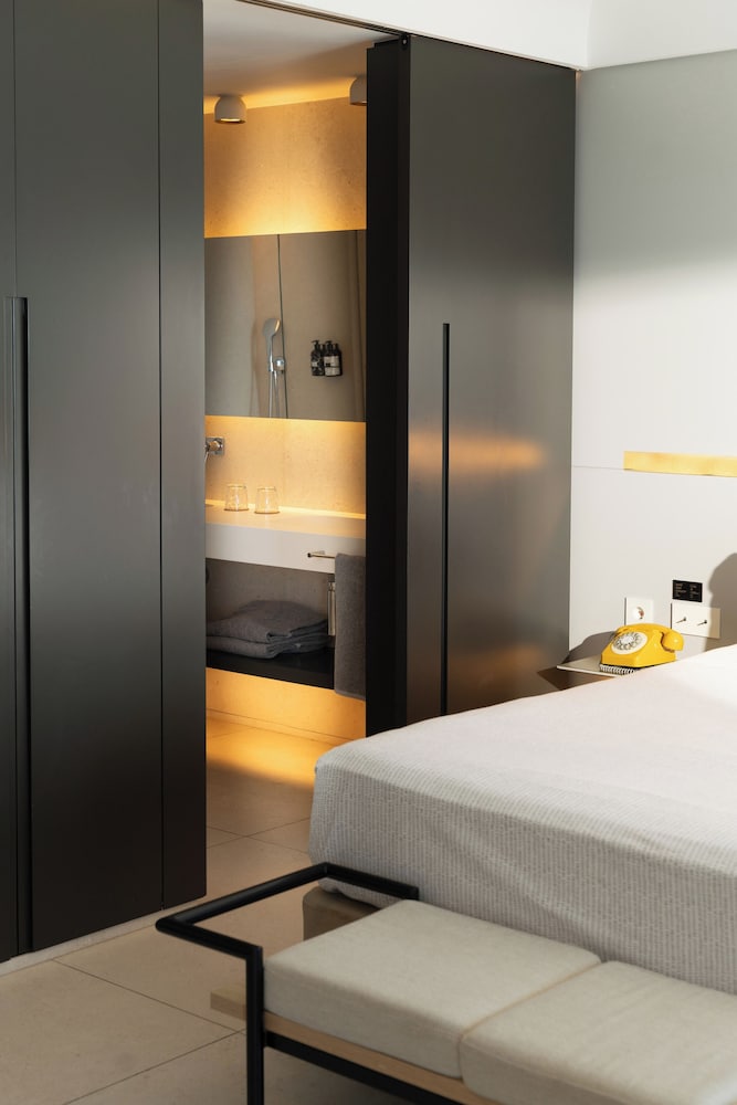The Studio vista mar del hotel INNSiDE Alicante Porta Maris. Foto 6