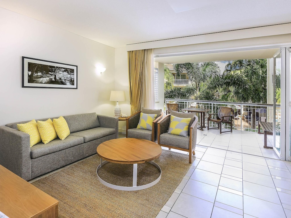 Apartamento de un dormitorio con vistas al jardín o a la piscina del hotel The Sebel Noosa. Foto 2