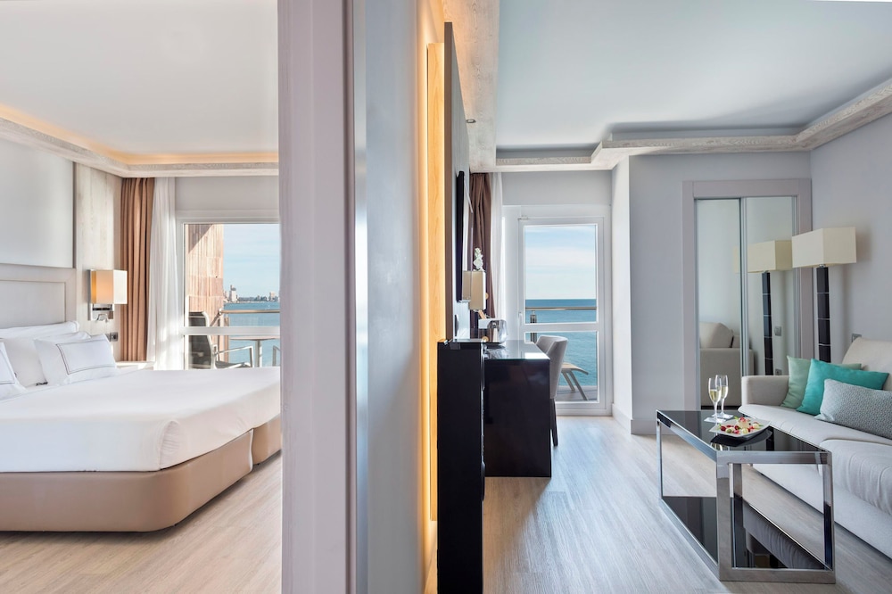 Junior Suite The Level Vista Mar del hotel Melia Alicante