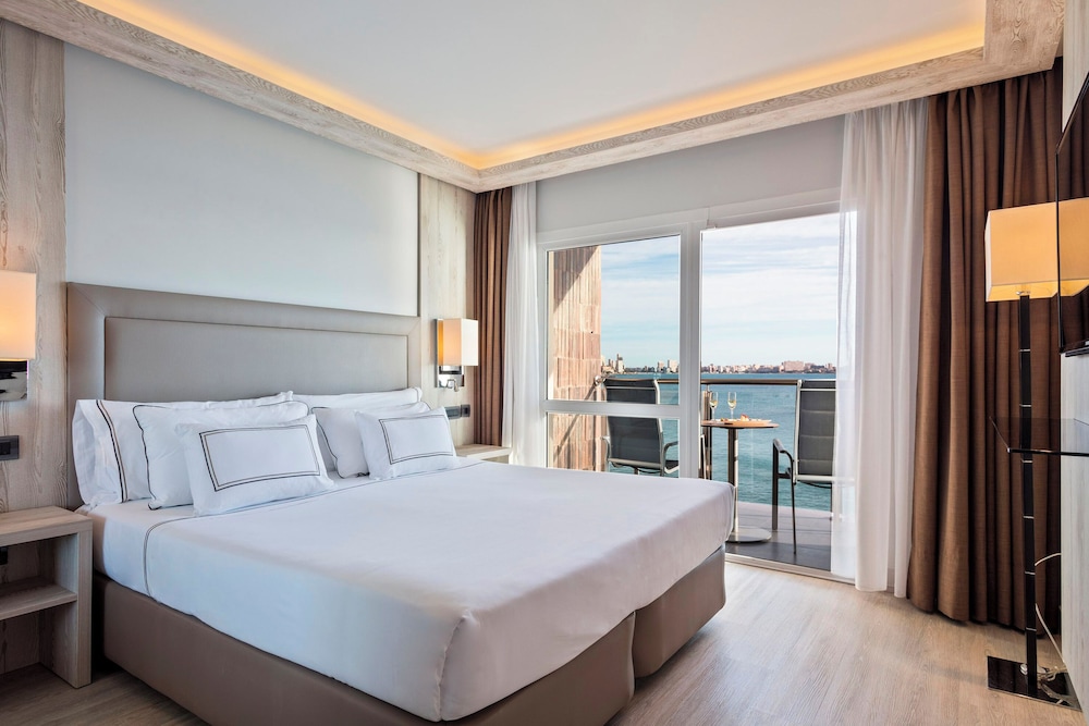Junior Suite The Level Vista Mar del hotel Melia Alicante. Foto 4