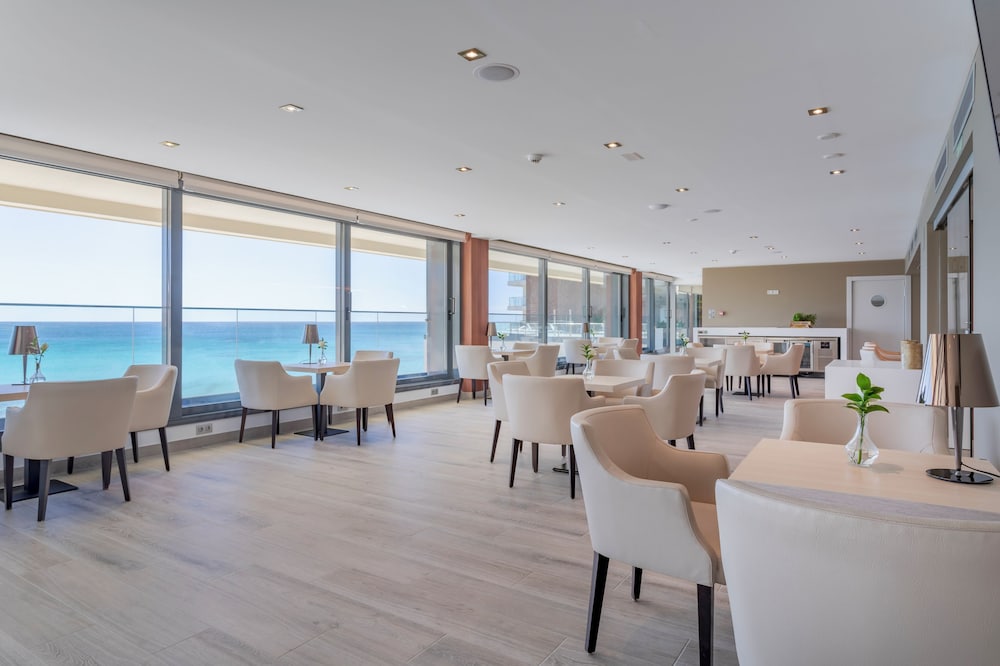Junior Suite The Level Vista Mar del hotel Melia Alicante. Foto 6