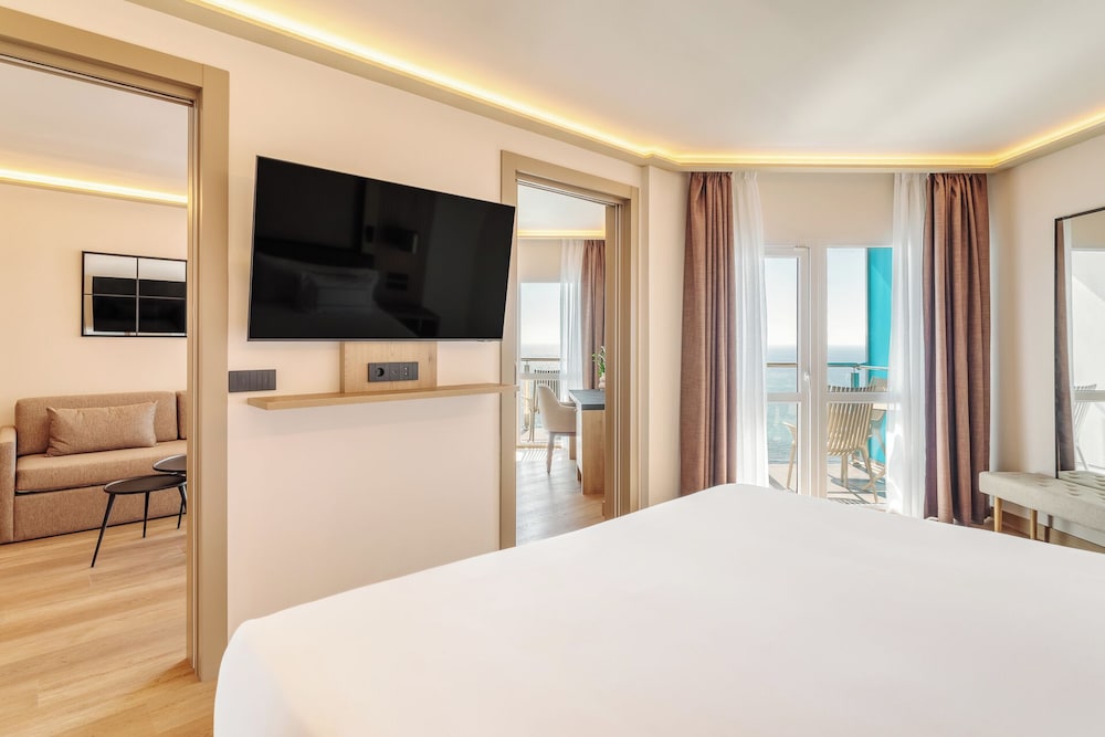 Junior Suite Premium The Level Vista Mar del hotel Melia Alicante. Foto 3