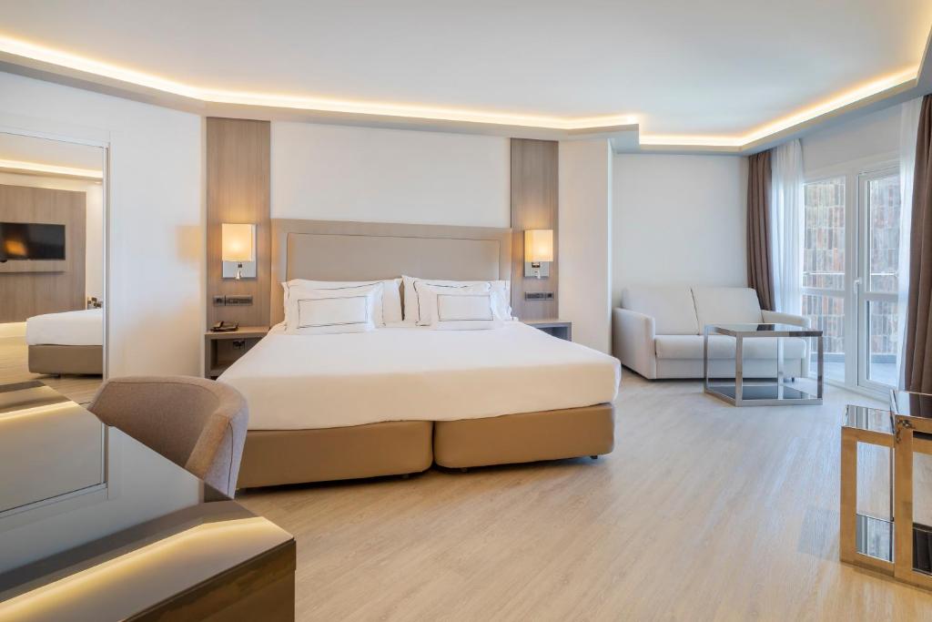 Habitación doble Premium Grand del hotel Melia Alicante