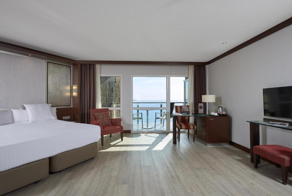 Suite Business del hotel Melia Alicante