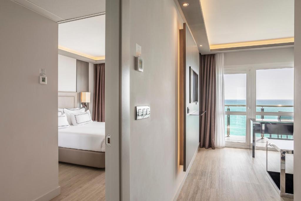 Junior suite Vista Mar Business del hotel Melia Alicante