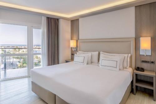 Grand Premium Room del hotel Melia Alicante. Foto 3