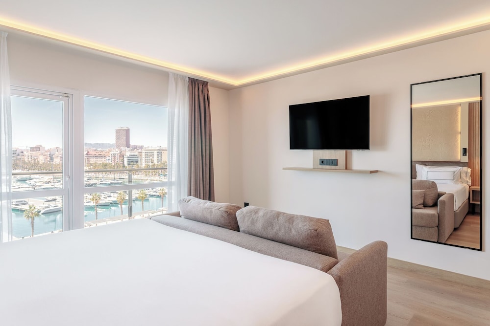 GRAND PREMIUM THE LEVEL del hotel Melia Alicante