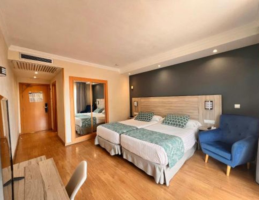 Habitación Doble - 1 o 2 camas del hotel Sercotel Maya Alicante. Foto 1