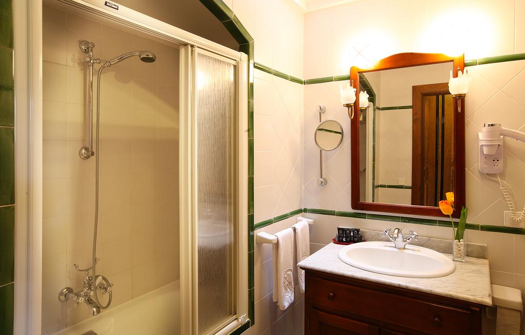 Habitación doble 2 camas del hotel Alahuar. Foto 1