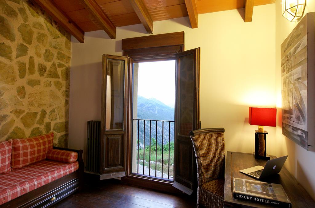 Junior suite del hotel Alahuar. Foto 1