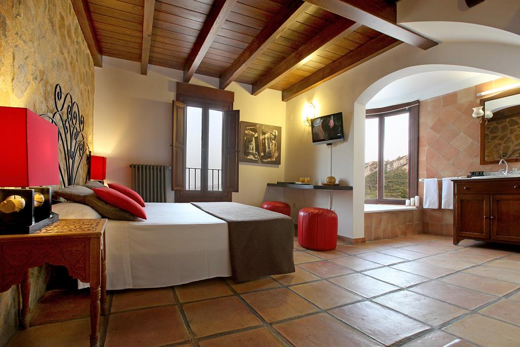 Junior suite Jacuzzi del hotel Alahuar. Foto 2