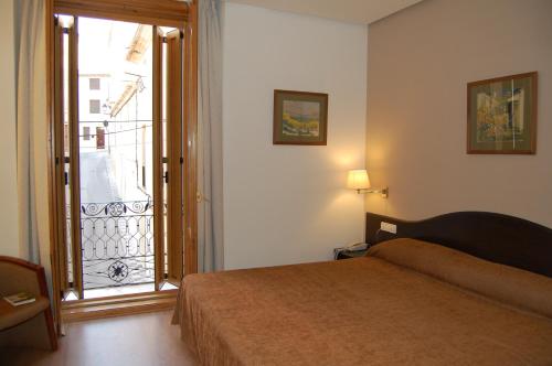 Habitación Triple del hotel Villa de Biar
