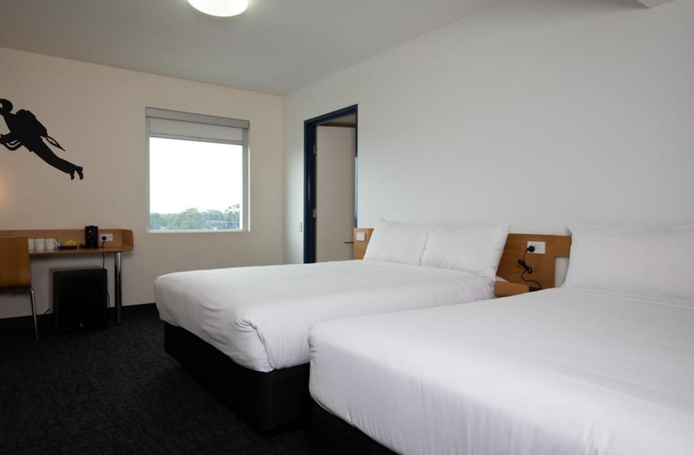 Habitación doble Económica 2 Camas queen Agradable del hotel Ibis Budget Sydney Airport. Foto 1