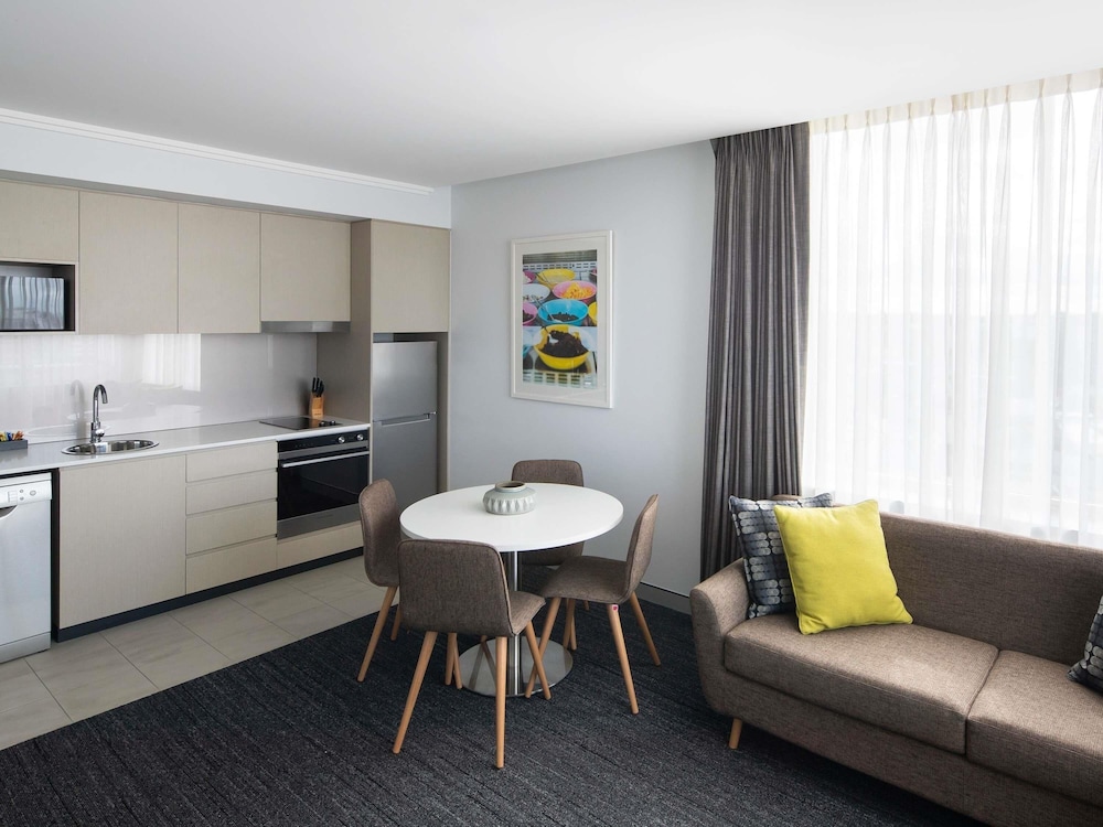 Apartamento Ejecutivo de 1 Dormitorio con Cama King del hotel Mercure Sydney Bankstown. Foto 8