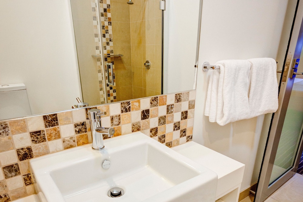 Estudio King del hotel Mantra Charles. Foto 5