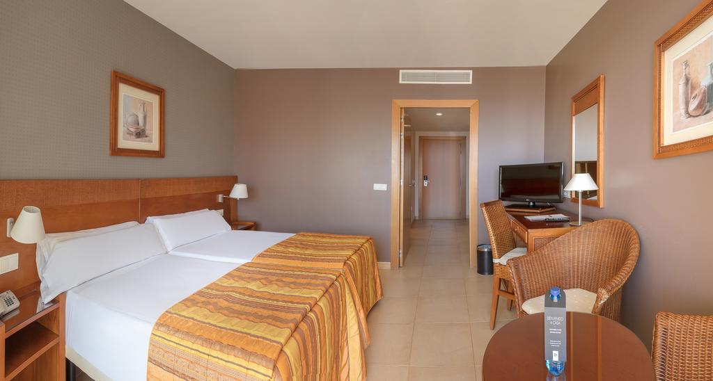 Habitacion Doble Uso Individual del hotel RH Ifach. Foto 1