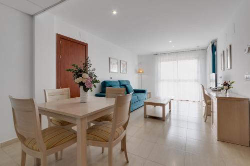 Suite Junior (2 personas) del hotel Daniya Denia. Foto 2