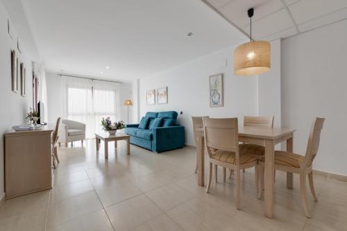 Suite Junior Familiar del hotel Daniya Denia. Foto 3